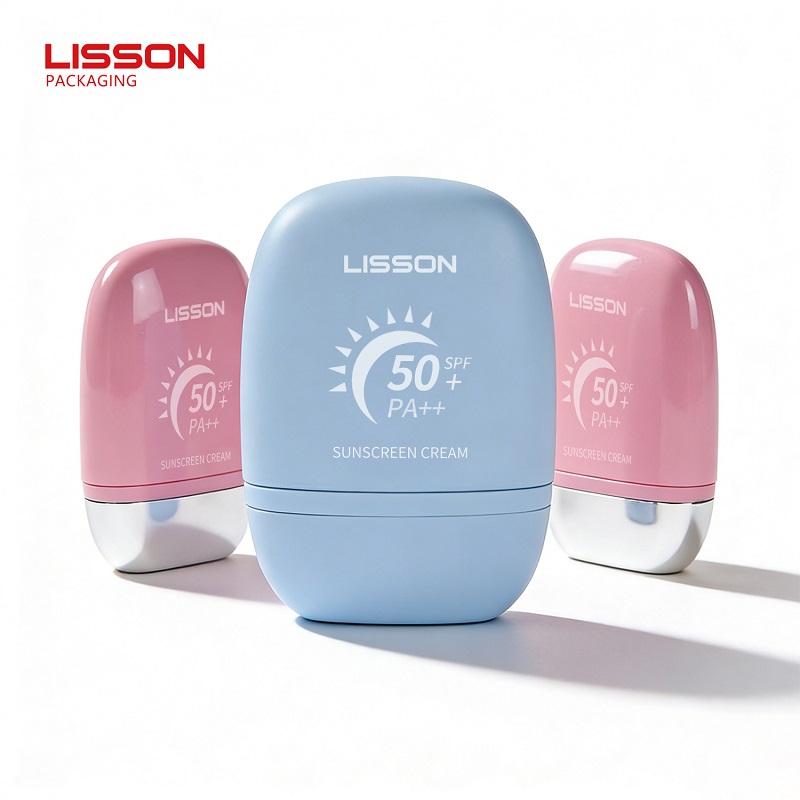 Dê destaque à sua marca com frascos de protetor solar personalizados para eventos.