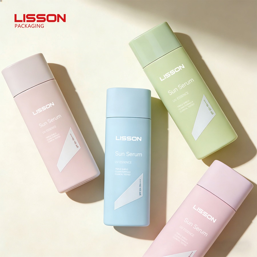 Como as marcas de cosméticos podem testar a compatibilidade de frascos de plástico antes da produção em massa.